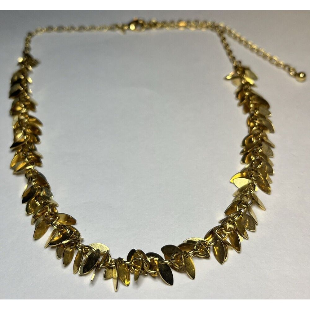Avon Gold Tone Chain With Gold Tone Leaf Beaded Designer Fashion Necklace 7"inch